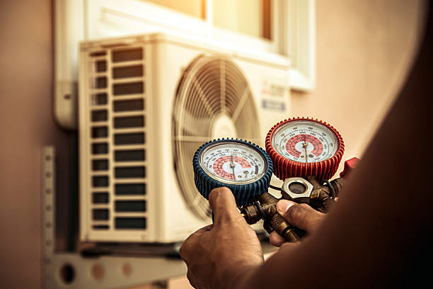 Professional Heat Pump Repair technician working in Williamsburg, OH